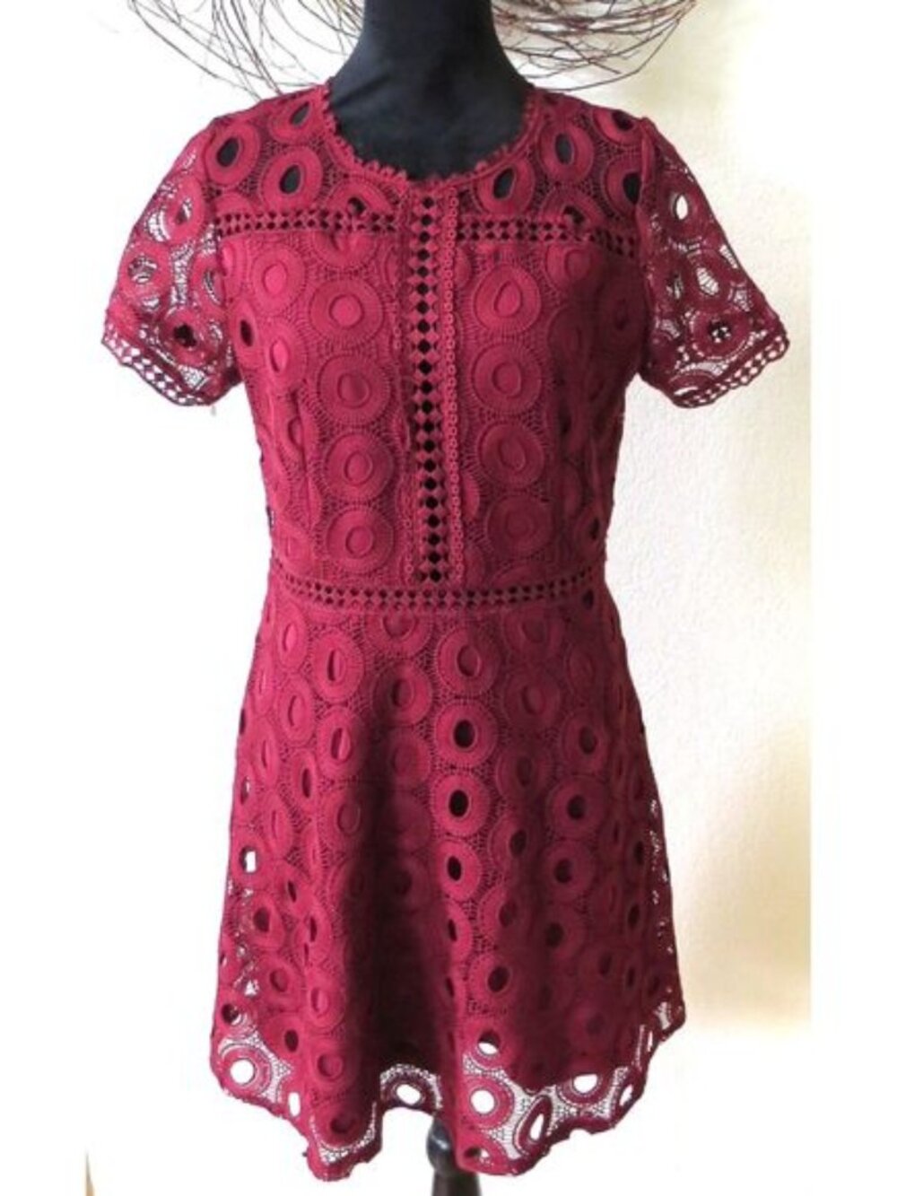 IJOAH Women's  Crochet Dress  Merlot  Knee length   Large NWT